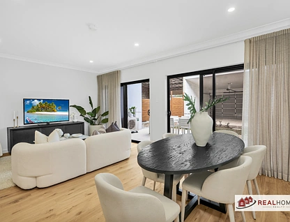 14/62 Bradley St, Glenmore Park, Outer Western Sydney, 4 Kuwarto, 2 Banyo, Townhouse