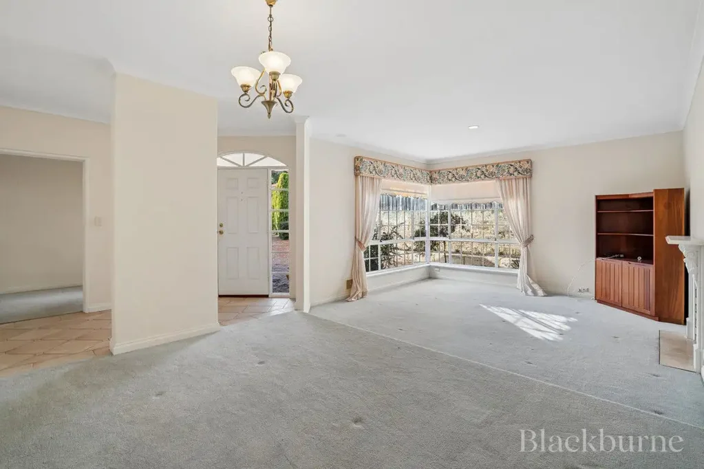 Spacious Family Living in a Prime Mount Claremont Location