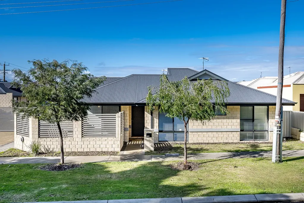 Balga 3 Slaapkamer Stylish, Secure & Ideally Located