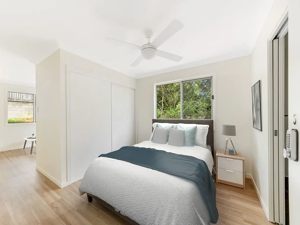 MODERN, FULLY FURNISHED, GROUND FLOOR STUDIO APARTMENT