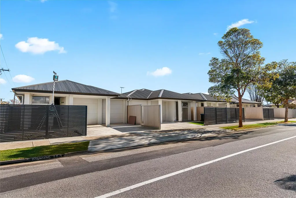 Modern Family Living with a Flexible Floorplan