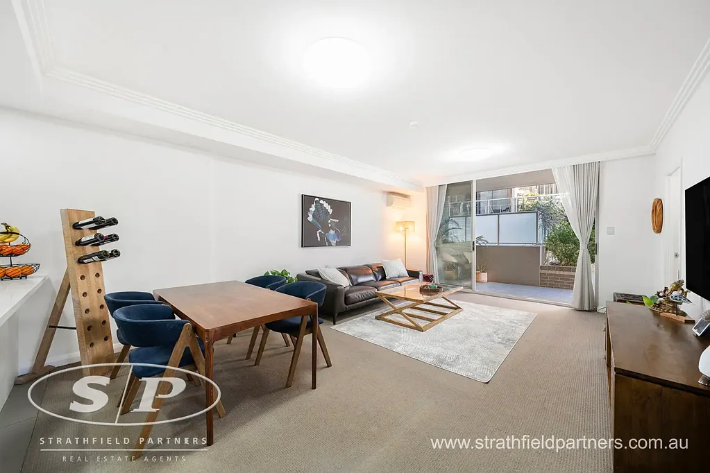 Homebush West 3 Bedroom Extremely Rare 284 sqm Apartment with Massive Courtyard