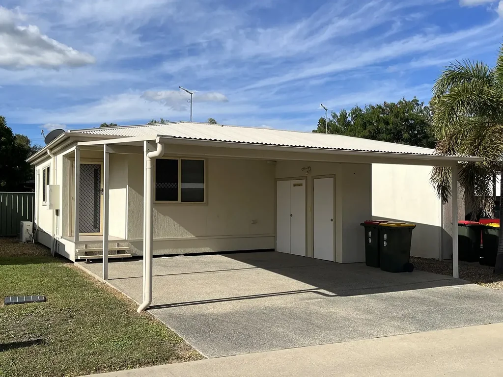 2 Bdrm Unfurnished Unit
