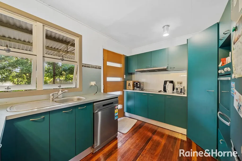 Marsden 3部屋 HUGE 902 m2 Prime Corner Block Opportunity - Subdivision or Granny Flat Potential (STCA)
