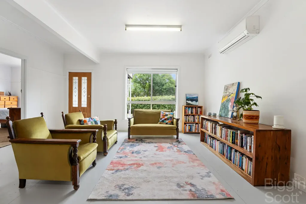 Daylesford 3chambre Versatile Property with Bonus Studio and Exceptional Potential