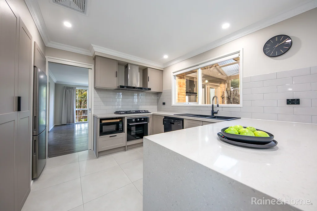 20 Lister crescent, Sunbury, VIC 3429