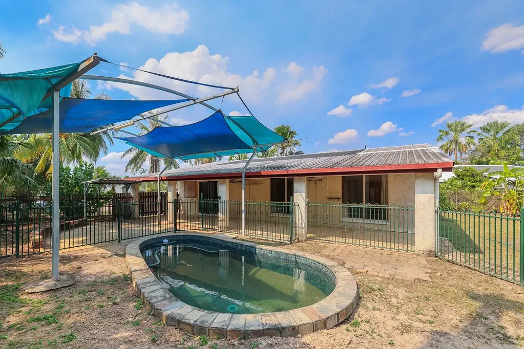 WELCOME TO YOUR ULTIMATE TROPICAL RETREAT!