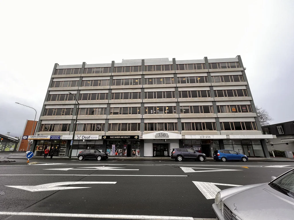 Lower Hutt Available 1 January 2024