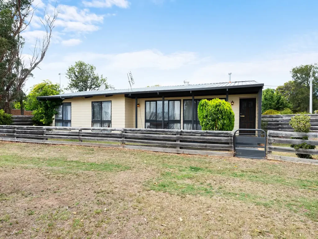 74 Kent Street, Maffra, VIC 3860