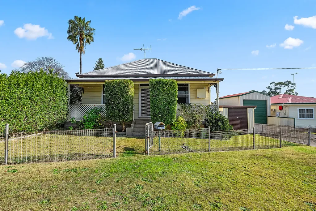 Telarah 3 Bedroom Excellent Investment Or An Ideal First Home