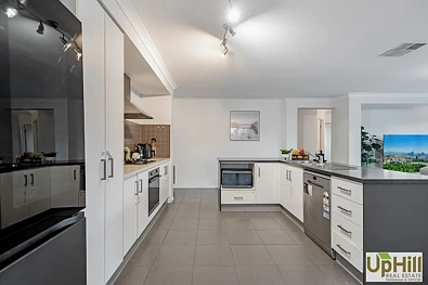 106 Webster Way, Pakenham, VIC 3810, 3 slaapkamers, 2 badkamers, House