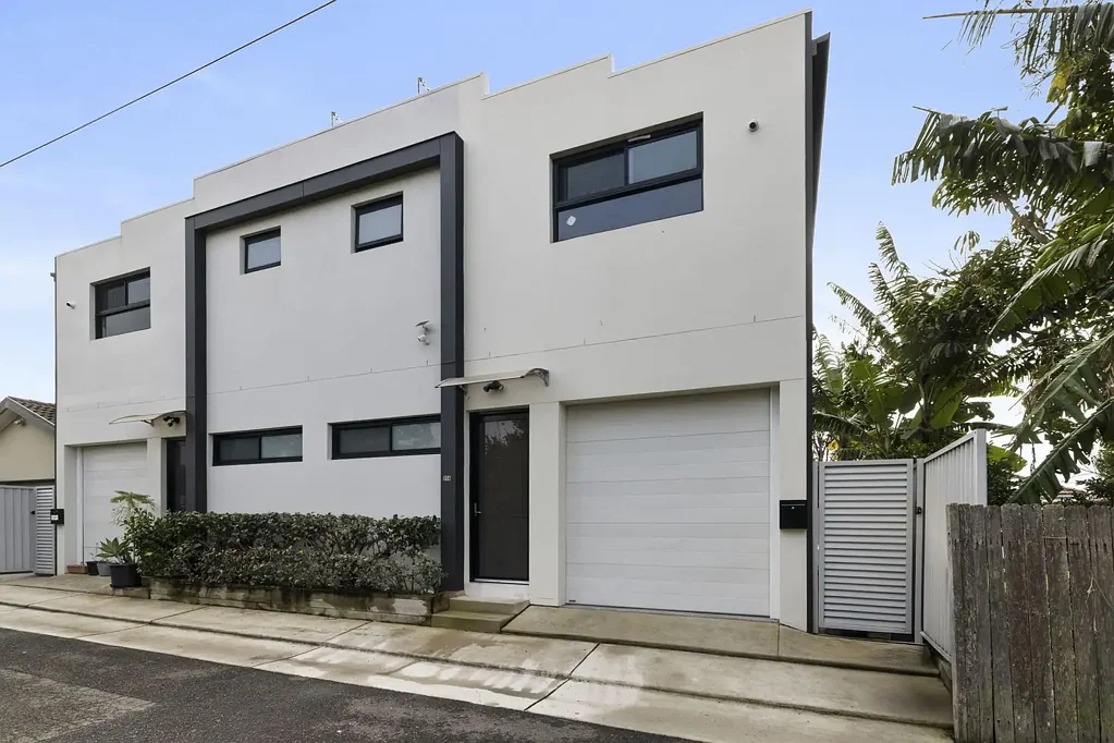 Premium split-level two bedroom granny flat.