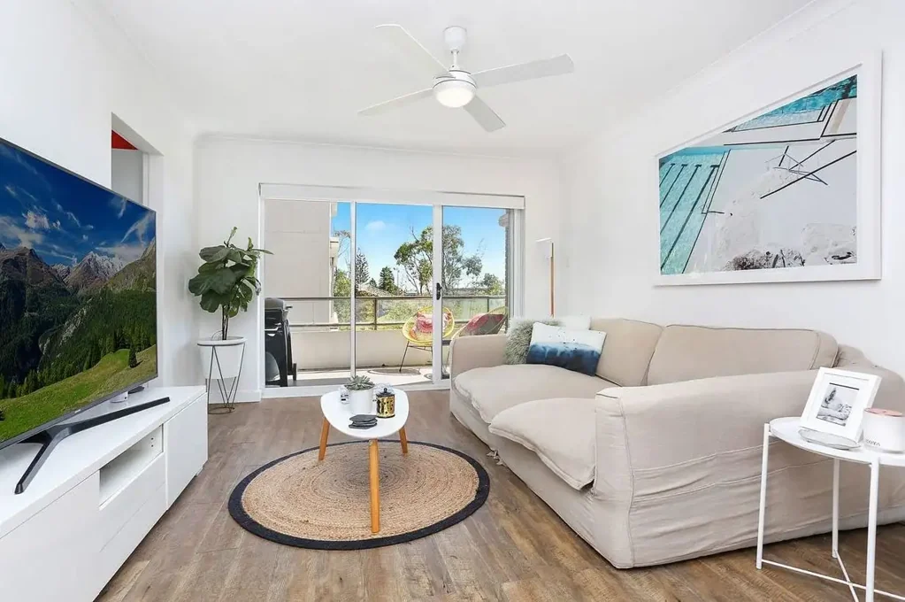 Modern Vaucluse Apartment With Lock Up Garage