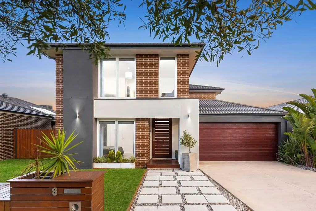 8 Golden Wattle Drive, Mount Duneed, VIC 3217