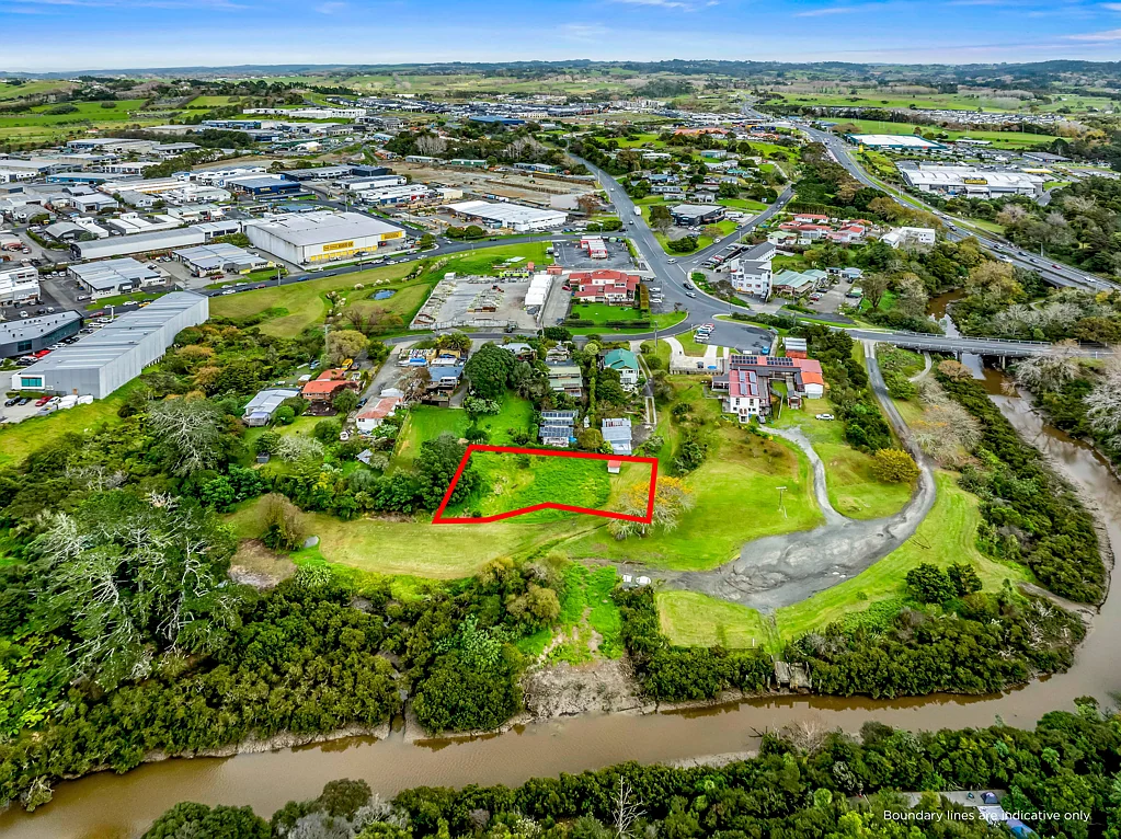 Silverdale Rare mixed-use landholding with reserve frontage