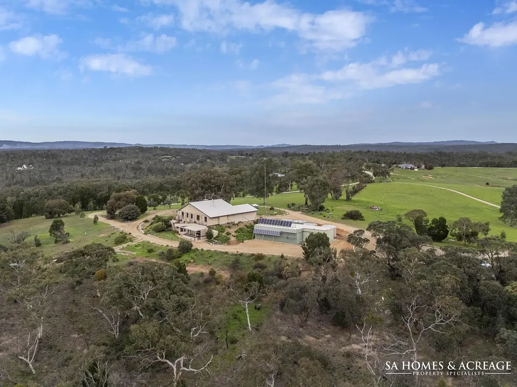 Barossa Goldfields Eagle's Nest - Elevated Living with Unrivalled Barossa Views