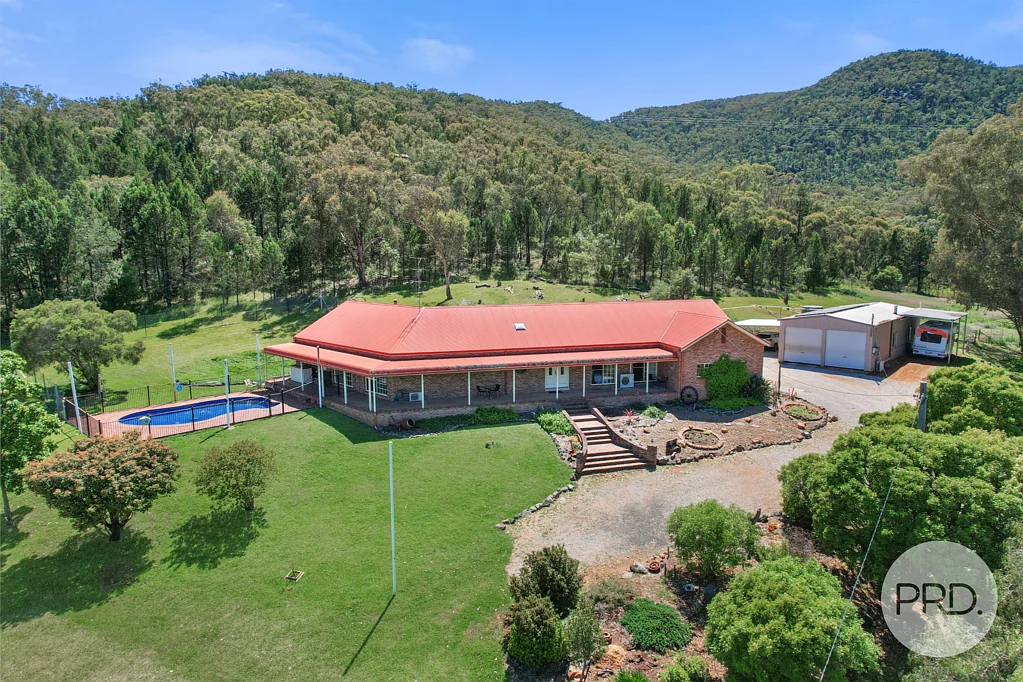 34 Stirling Road, Tamworth, NSW 2340