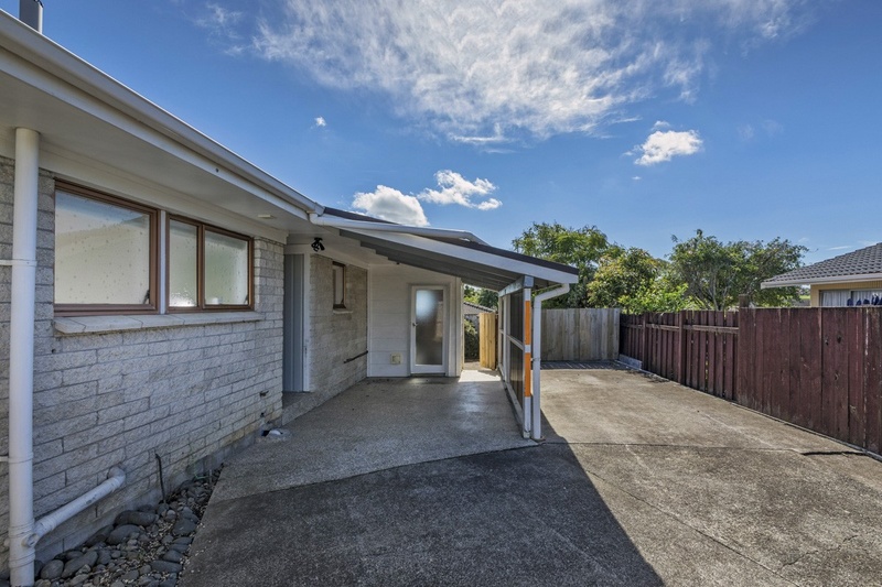 2/168 Pigeon Mountain Road, Half Moon Bay, Auckland - Manukau, 2 phòng ngủ, 1 phòng tắm