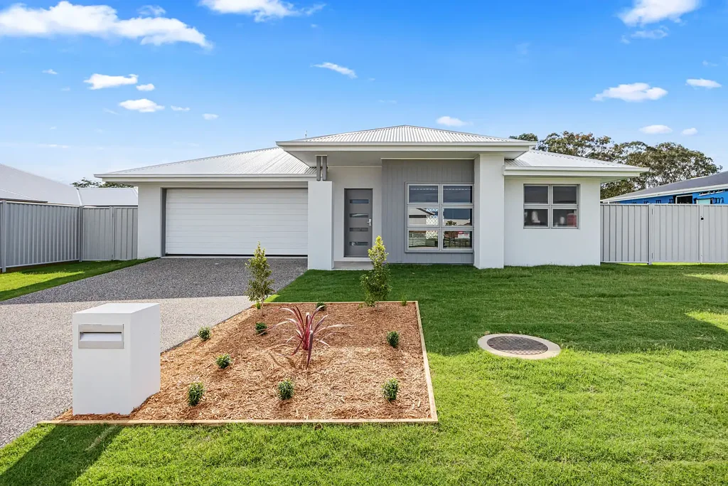 Brand New 4 Bedroom Home in Nikenbah for $750 Per week