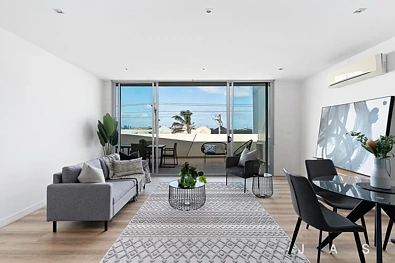 लिविंग रूम - 43/46 Eucalyptus Drive, Maidstone, VIC 3012