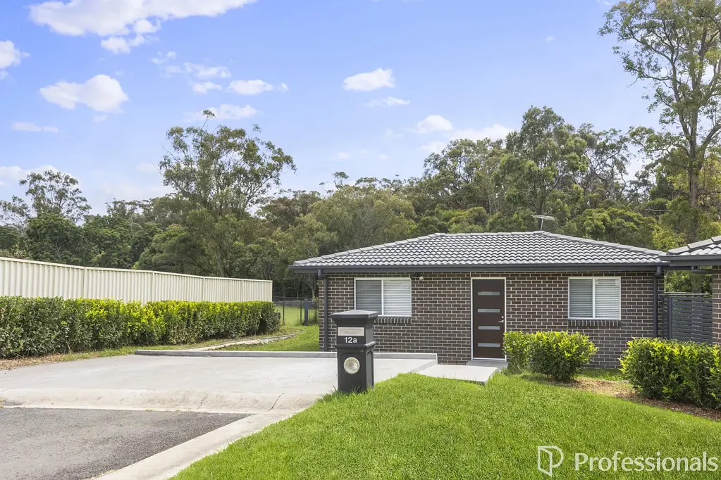 Detached Granny Flat - Large Yard Space