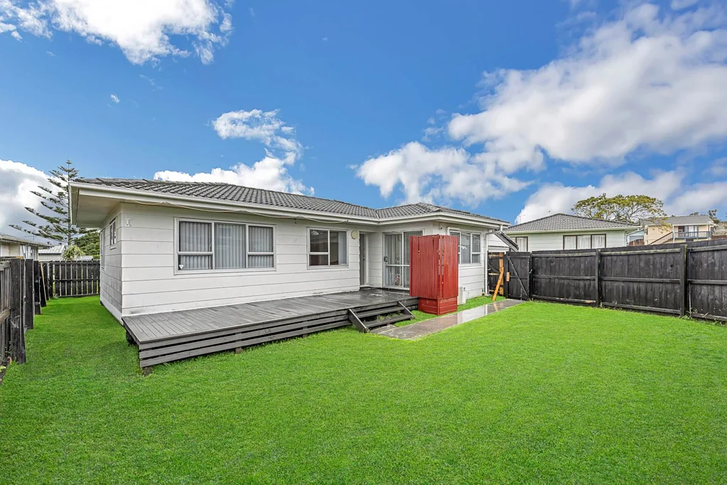 2/3 Secretariat Place, Randwick Park, Manukau City, Auckland