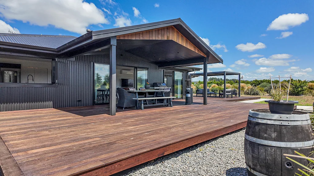 Maraekakaho 3 Bedroom The complete lifestyle package