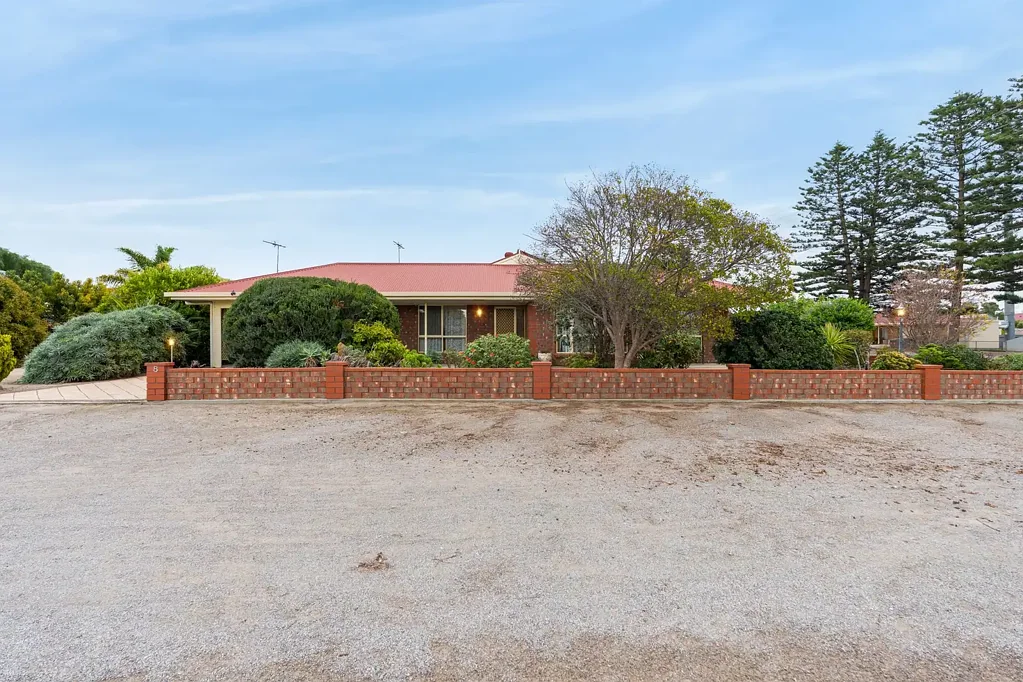 Stansbury 3房  Endless Options - Outstanding Location
