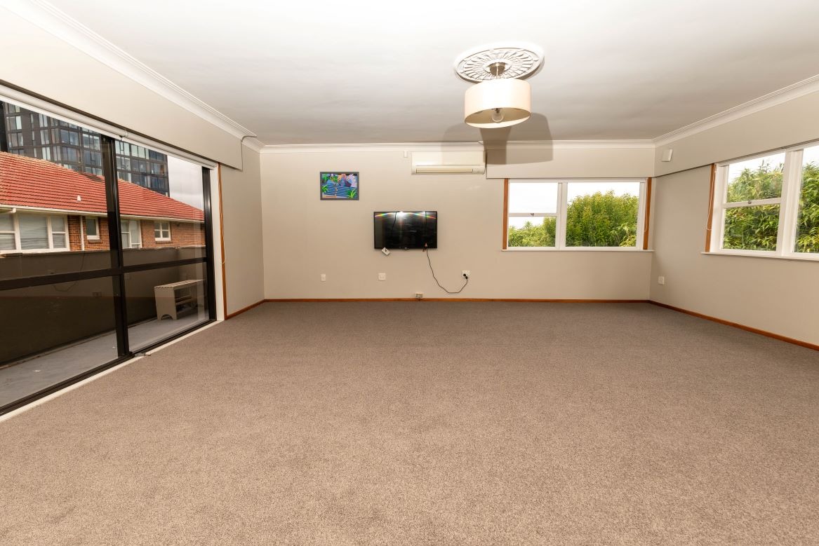 8 Swanson Road, Henderson, Auckland - Waitakere, 4 Kuwarto, 0 Banyo, Unit