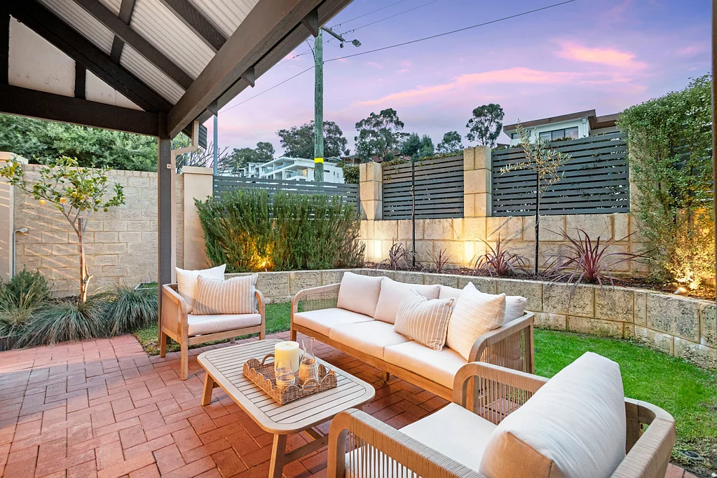 2/25 Sackville Terrace, Scarborough, WA 6019