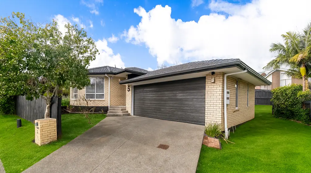 5 Kasia Close, Massey, Waitakere City, Auckland