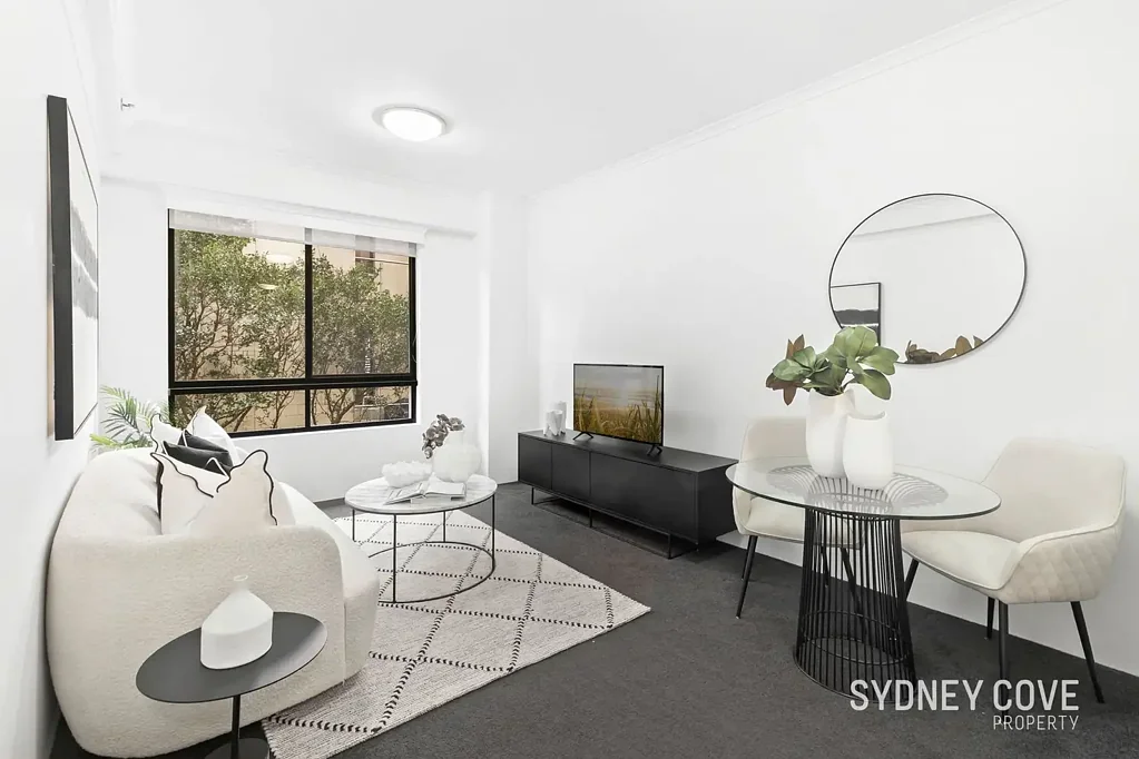 Sydney 1Moenga MODERN CITY APARTMENT IN PRIME CBD LOCATION – WINDSOR ON KENT