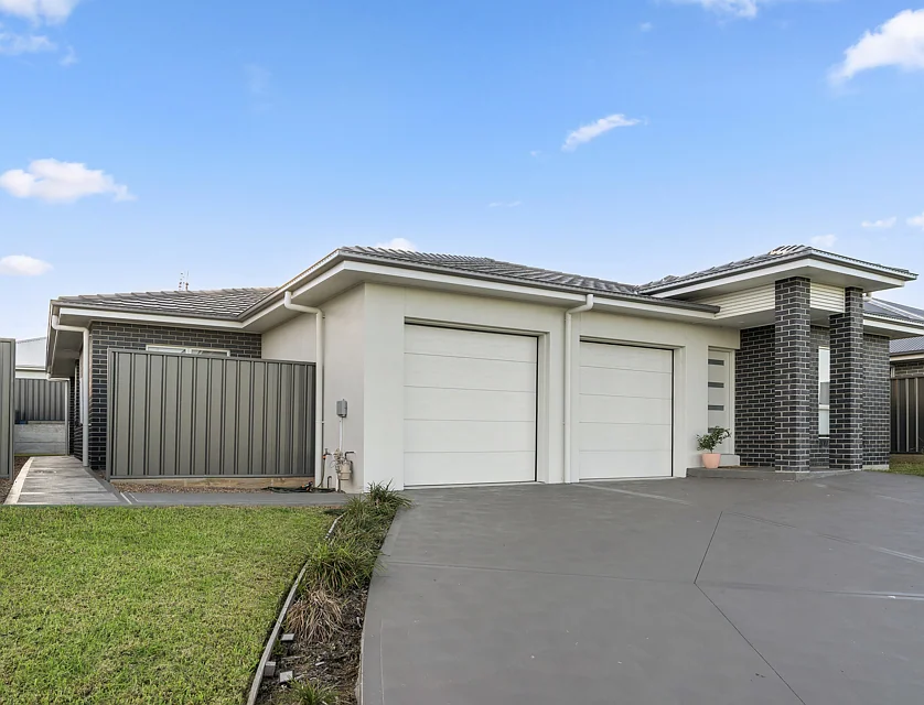 33 Tangerine Street, Gillieston Heights, Hunter, 5 ਕਮਰੇ, 3 ਬਾਥਰੂਮ, Apartment