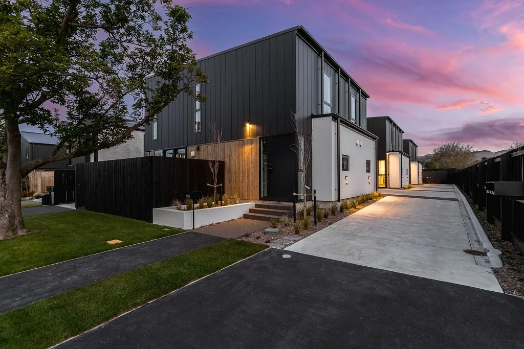 Somerfield 2ਬੈੱਡਰੂਮ Quiet Street, Top Schools, Ready Now!