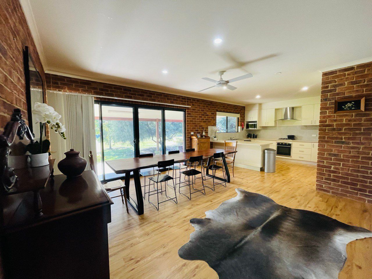 9-11 RANDALL PL, CONDOBOLIN NSW 2877, 0 phòng ngủ, 0 phòng tắm, House