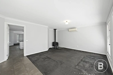 Living room - 34 MIDDLE RD, DUNOLLY VIC 3472