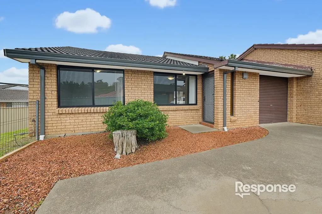 Modern & Low Maintenance Villa in Convenient Penrith Location