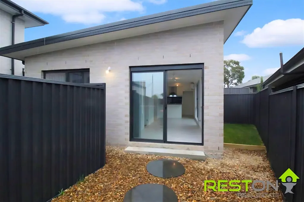 BRAND NEW GRANNY FLAT
