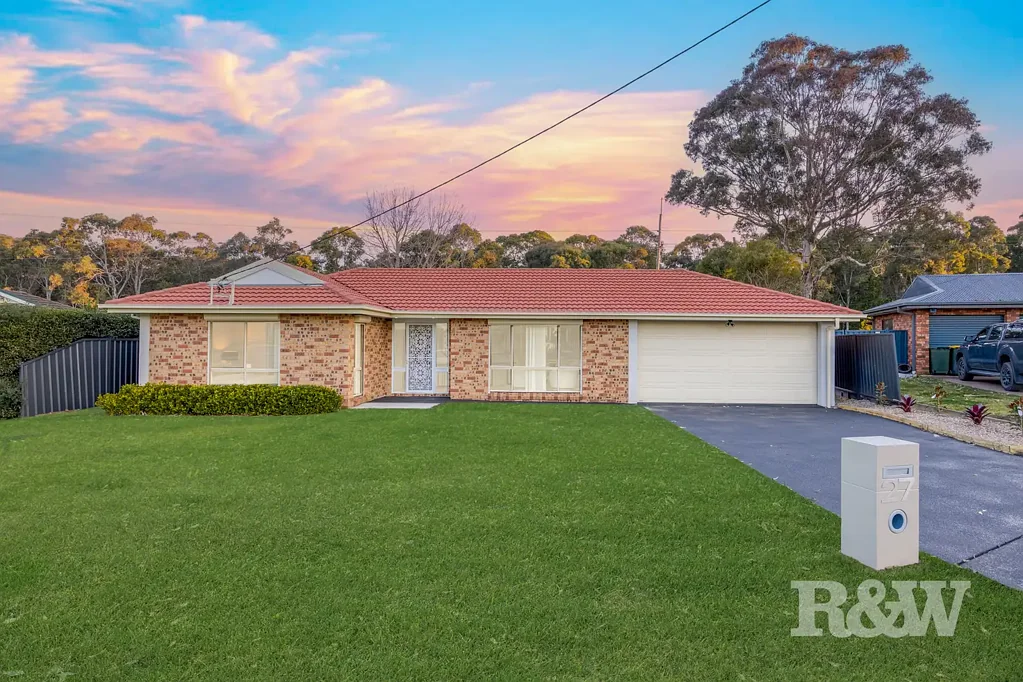 Appin 4 Bedroom Unpack & Relax !