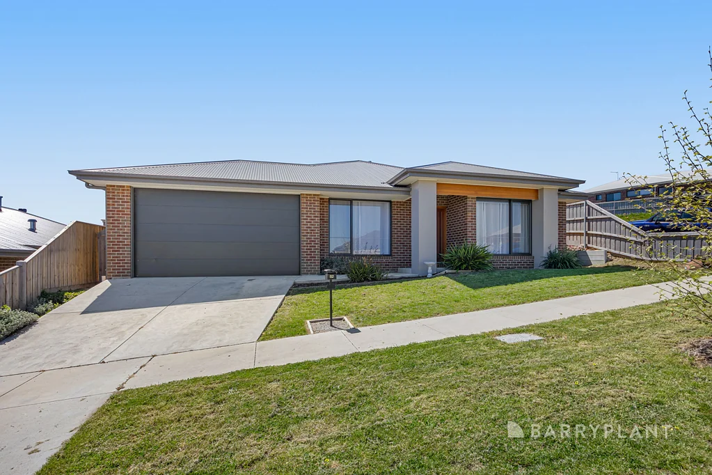 82 Valiant Road, Smythes Creek, VIC 3351