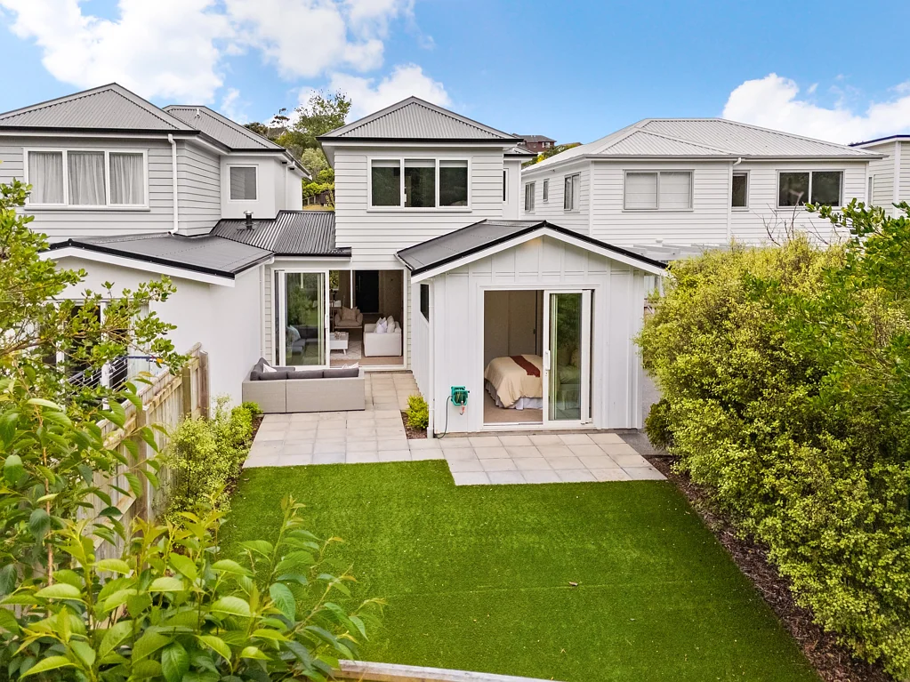 8 Glide Lane, Whitby, Porirua, Wellington
