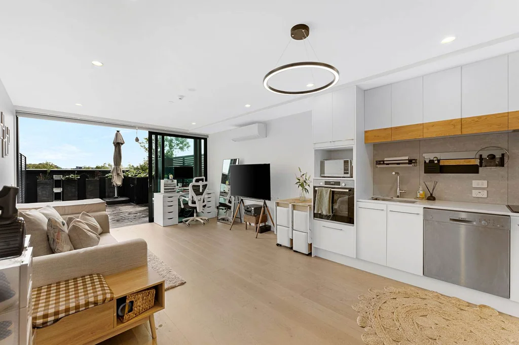 Epsom 1房  Apartment with Backyard Vibe - $36K Below Purchase