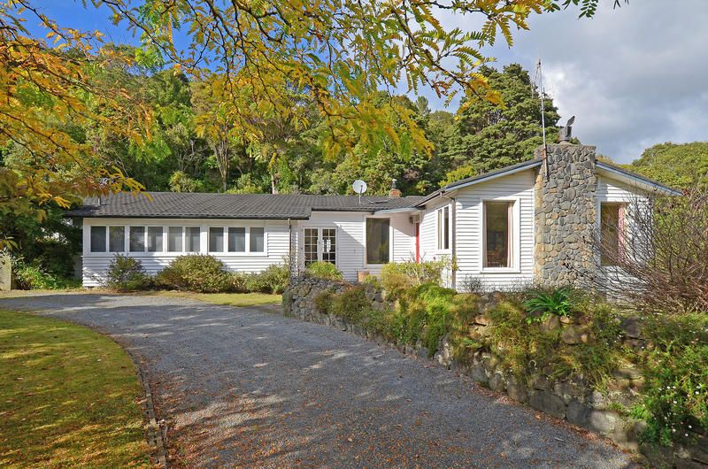 Birch Terrace, Birchville, Upper Hutt, 4 Schlafzimmer, 3 Badezimmer