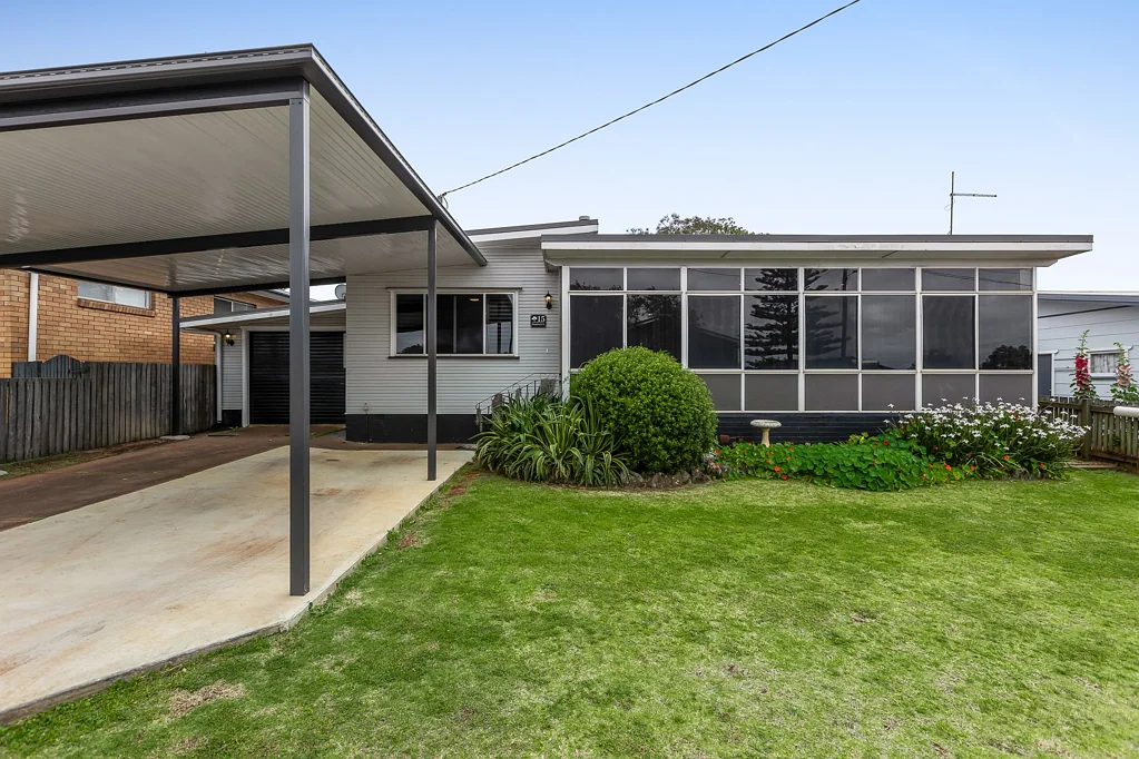 15 Fitzpatrick Street, Wilsonton, QLD 4350