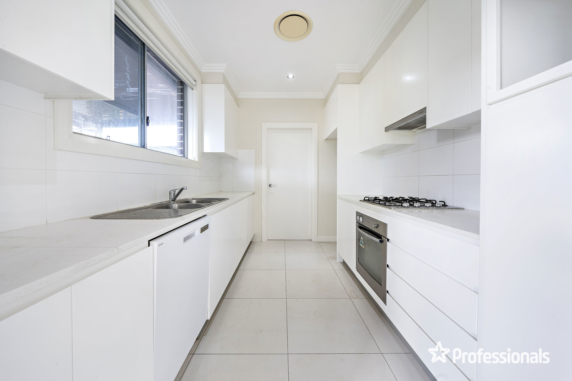 UNIT 5 38 GLEESON AV, CONDELL PARK NSW 2200, 0部屋, 0バスルーム, Townhouse