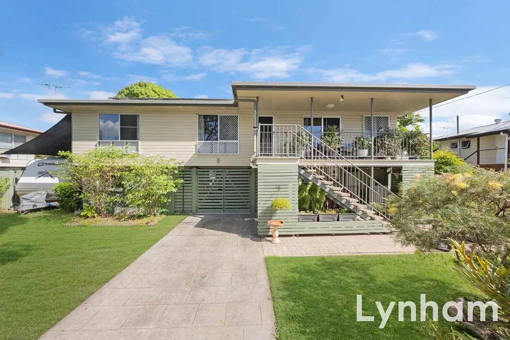 Heatley 3房  Family Home with Deck, Solar with Battery & Side Access