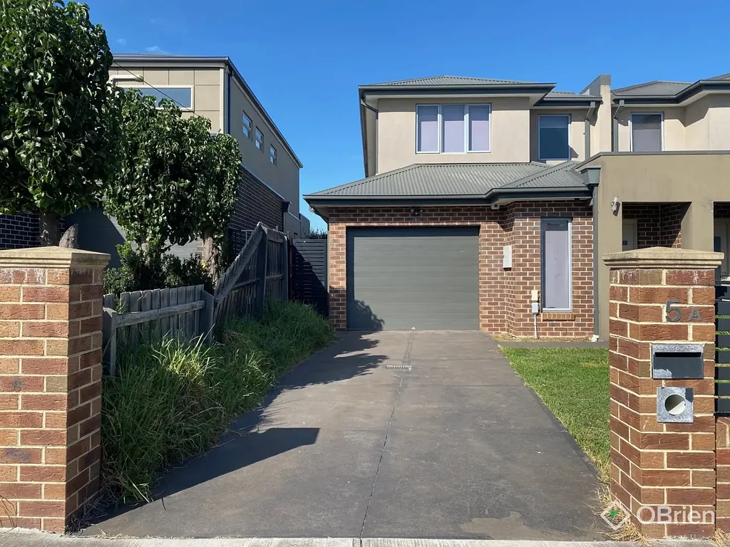Elevated Townhouse Living in the Heart of Braybrook