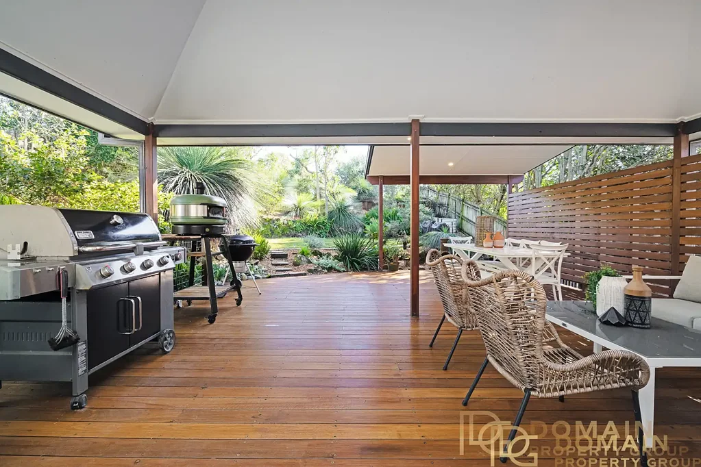 Forresters Beach 4房  Designer Beachside Family Home