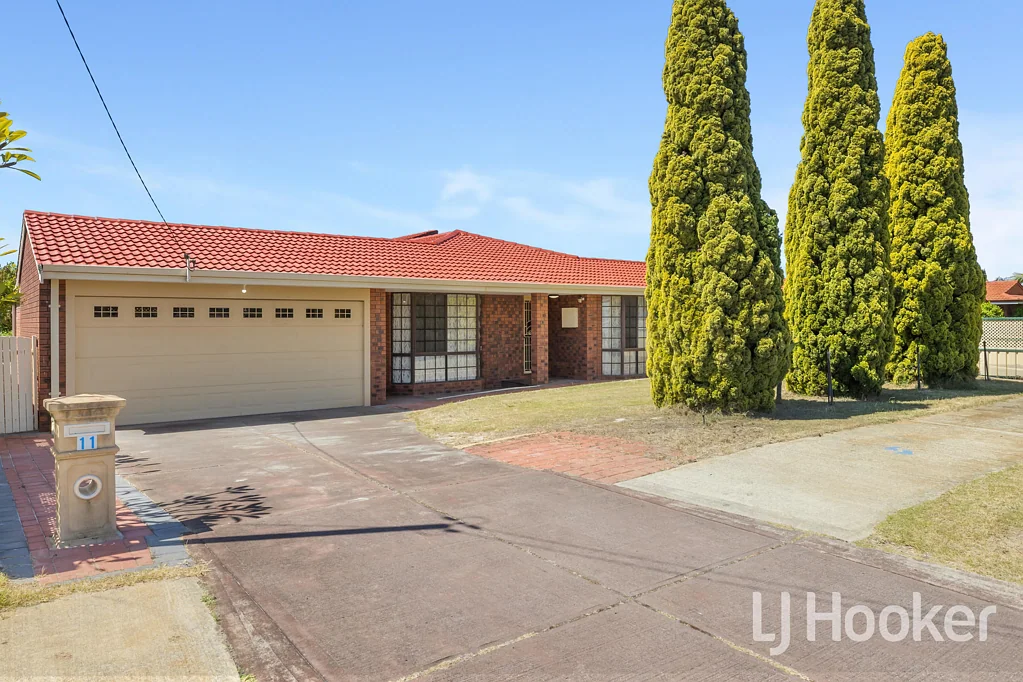 11 Deschamp Road, Noranda, WA 6062