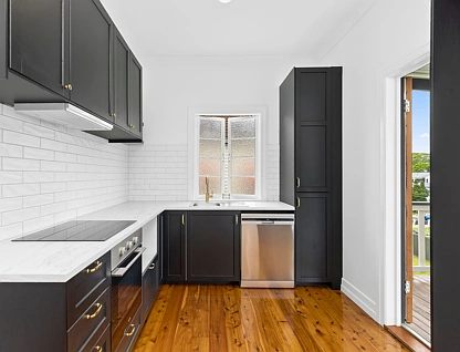33 Plimsoll Street, Greenslopes, Brisbane - Southern Region, 4 રૂમ, 2 બાથરૂમ, House
